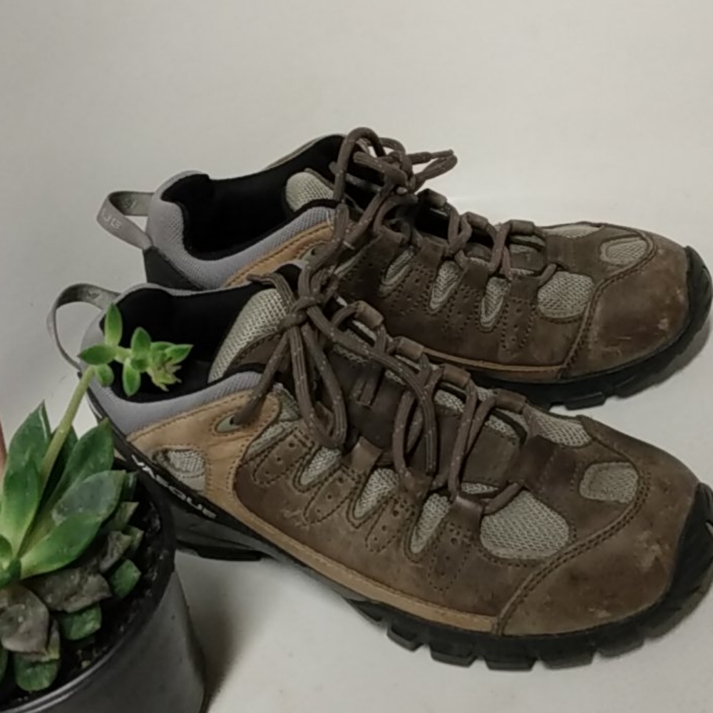 Vasque Vibram Sole Women's Hiking Shoes Size 9